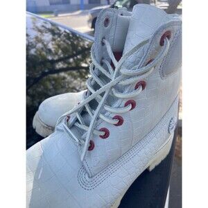 Timberland Cream/Rose Gold Leather US Women's Size 8 Boots.